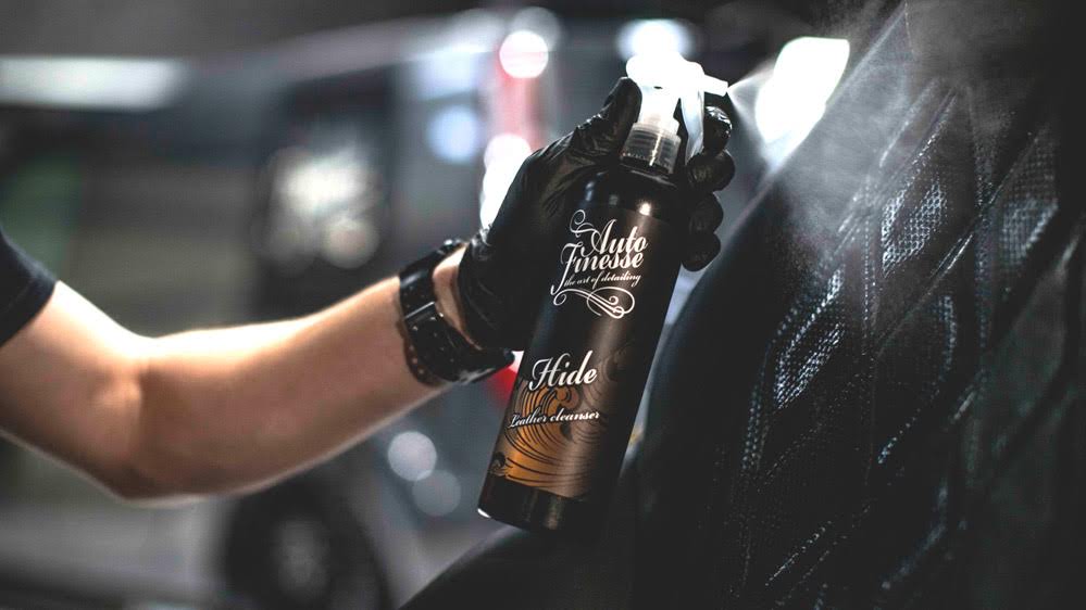 Hide leather cleanser spray